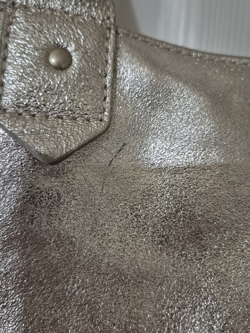 American Eagle Urban Outfitters Italian Leather Silver Tote - Picture 4 of 13